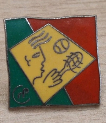Pin rare tennis - demons, et