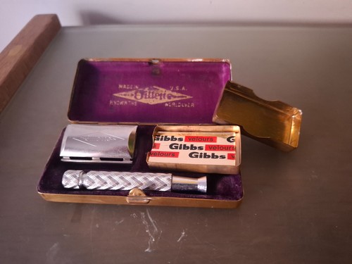 Rasoir boite gillette - rasoir,