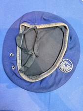 TRES BEAU BERET BLEU MOD 46