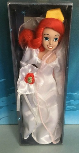 Poupee doll porcelaine - porcelaine, disney