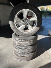 roue complete toyota rav 4 pneus neige et jantes taille 225/60/r18 avec valve 