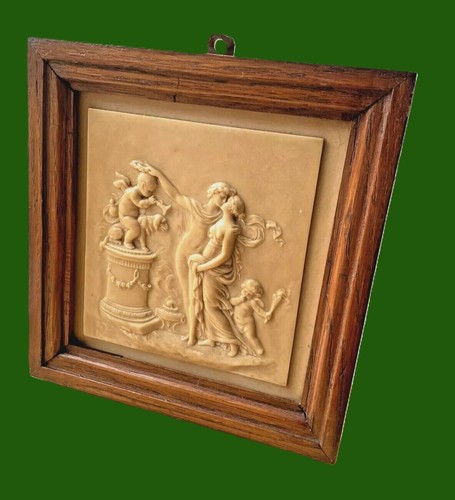 Bas relief scène antique - bas,