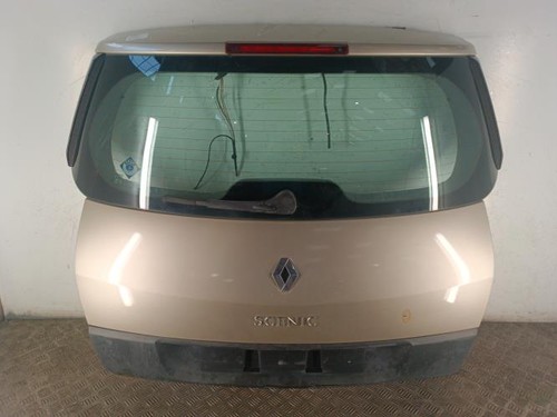 Malle hayon arriere renault - arriere,