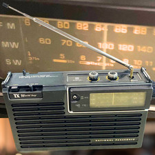 Radio nationale Panasonic TX World Boy AM FM SW 3 bandes vintage testée au Ja...