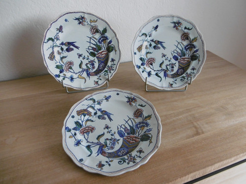 Trois assiettes dessert - trois,