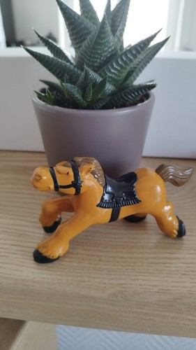Figurine vintage 1997 fisher - vintage,