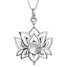 Collier pendentif fleur de