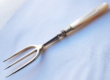 Fourchette À Pain, Nacre