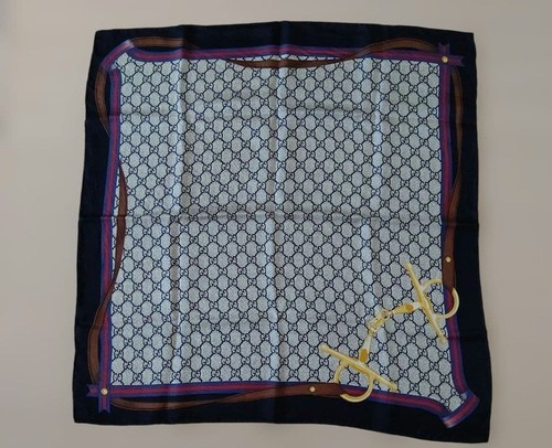 écharpe soie motif - en,