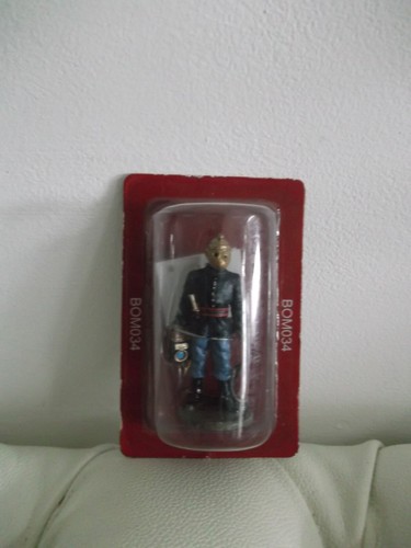 Figurine 100 neuve - figurine,
