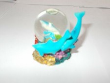 boule à neige dauphin 6 cm