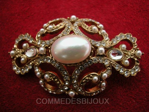 Broche néo classique - broche, classique"
