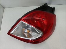 8200886946 feu arrière droit