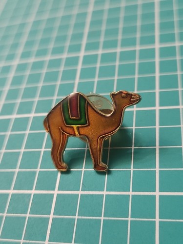 Vtg camel gold tone lapel - camel,
