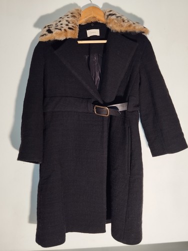 Très beau manteau - très,
