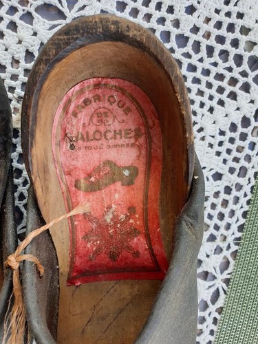 Ancienne paire galoches - de,