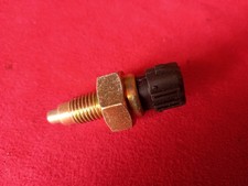 CONTACTEUR MARCHE ARRIERE