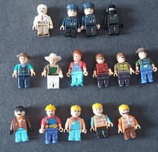 Lot 15 Figurines LEGO