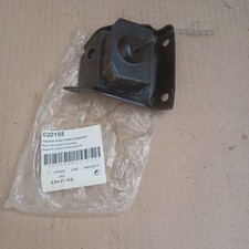 Support moteur avant gauche