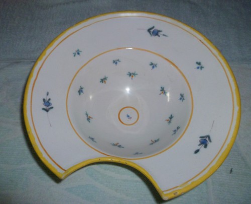 Plat barbe ancien faience - a, en