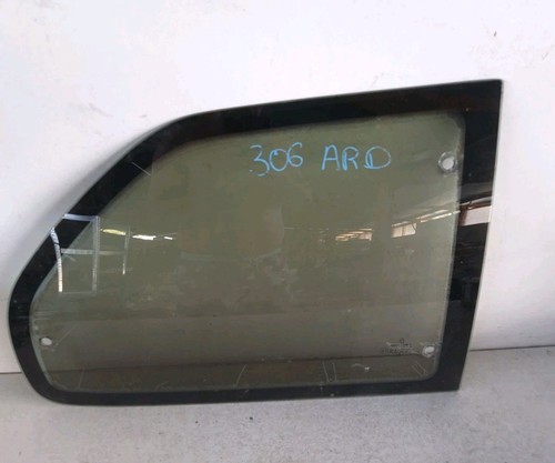 Vitre custode arriere - arriere, droit