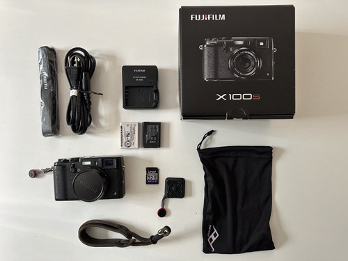 Fujifilm x100s limited - fujifilm,