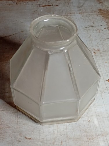 Tulipe art déco facette - tulipe, a