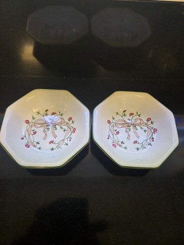Vtg exc johnson brothers - 2,