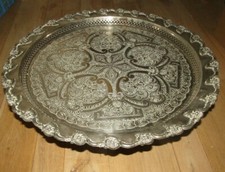 Guéridon, table à thé islamique metal argenté silverplated tea table n african