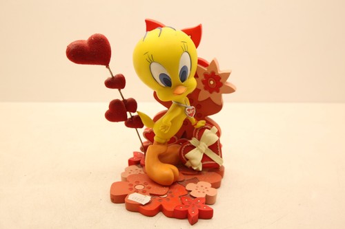 Looney tunes figurine - looney,