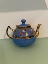 Théière James Sadler “Blue Glaze Brown Betty & Gilt”