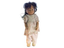 Poupée d'artiste poupée en