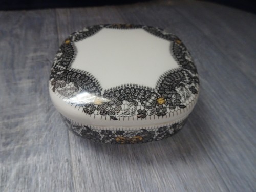 Rare ancienne boîte poudre - rare, à