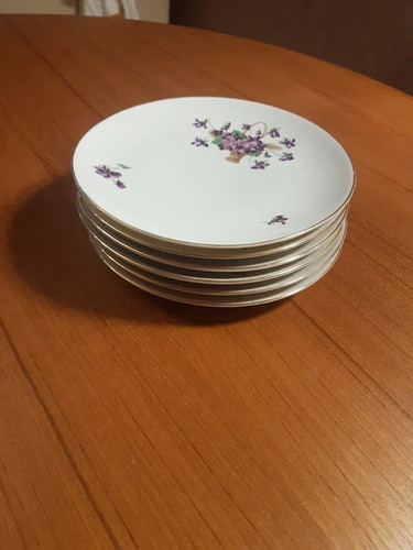 Assiettes porcelaine - ,