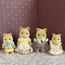 Lot de 4 figurines Sylvanian
