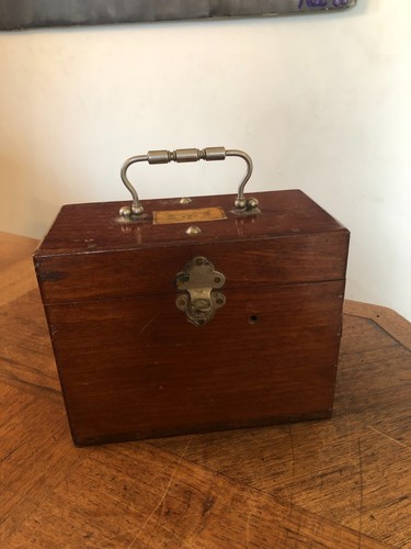 Joli petit cofffret - joli,