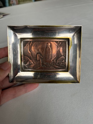 Apparition notre dame - dame, de