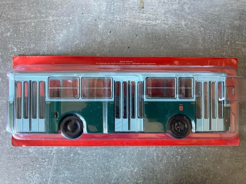 Autobus autocars du monde - /,