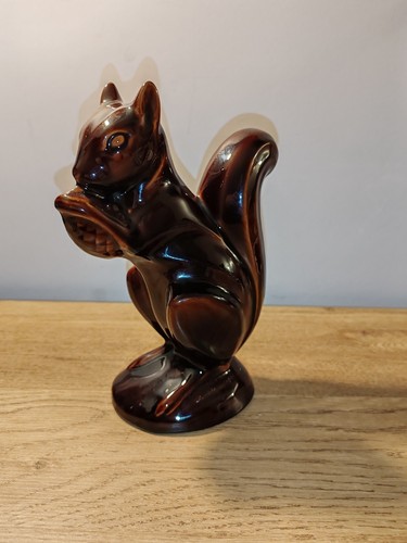 Ancienne tirelire écureuil - ,