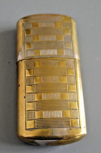 Briquet ancien essence