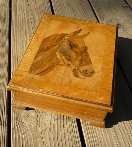Boîte bois marqueterie - et,