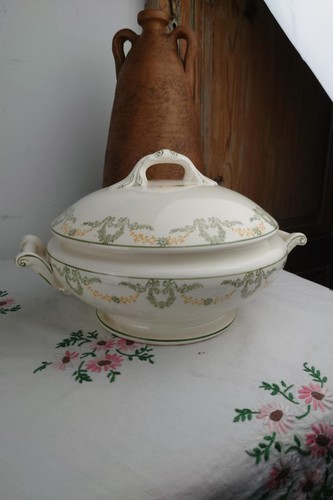 Soupière légumier ancien - ou,