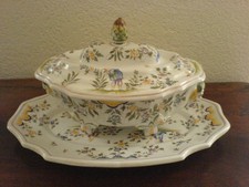 Belle soupière de Moustiers