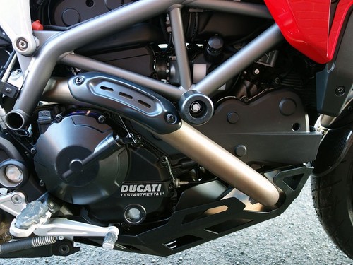Ducati hyperstrada 821 - ducati,