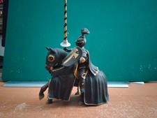 n°7 chevalier noir lance schleich 70032