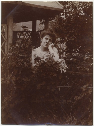 France famille femme c1900 - famille,