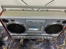 Boombox radio cassette