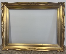 Cadre ancien doré et sculpté 6F 8P Feuillure: 33,5x46,5 cm Entier: 43x56 cm