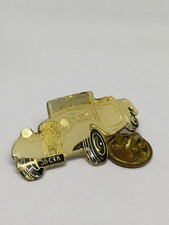 (B4) Pin's AUTOMOBILE VOITURE CAR Citroën Traction blanche décapotable 36 CTR