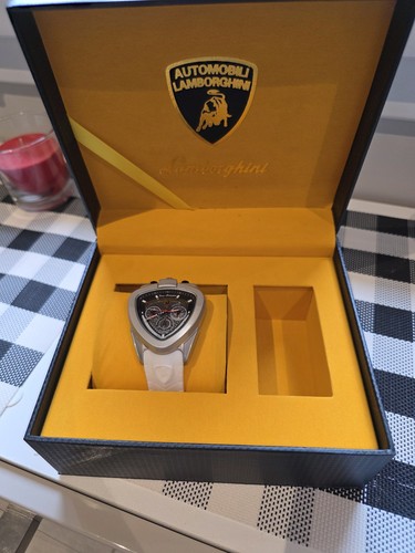 Montre homme quartz - à,